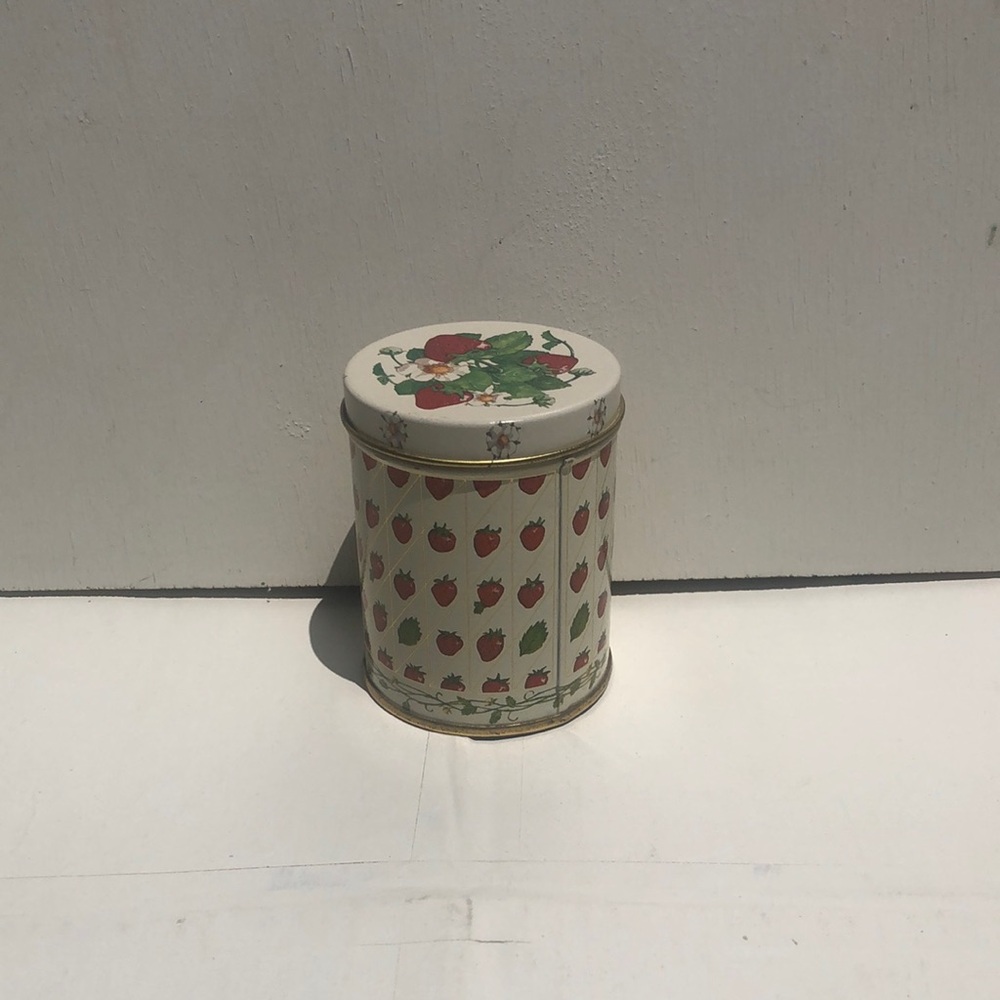 Vintage Cream and Red Floral Accent Candle Holder